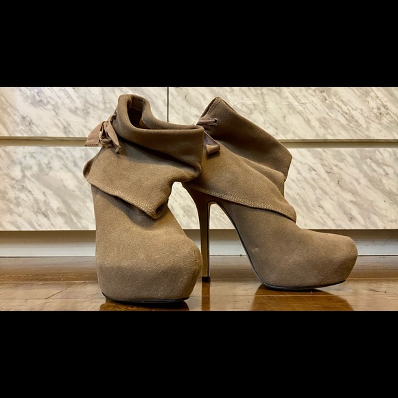 Aldo Suede Ankle Boots - Nude/Beige - Size 7 - Picture 14 of 14